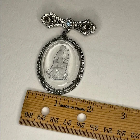 Vintage Avon "Diana The Huntress" Glass Intaglio Cameo Pendent Brooch - Picture 10 of 10